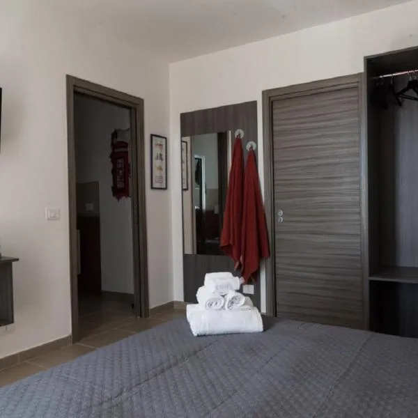 Coco'S Rooms, hotel en Bari Palese