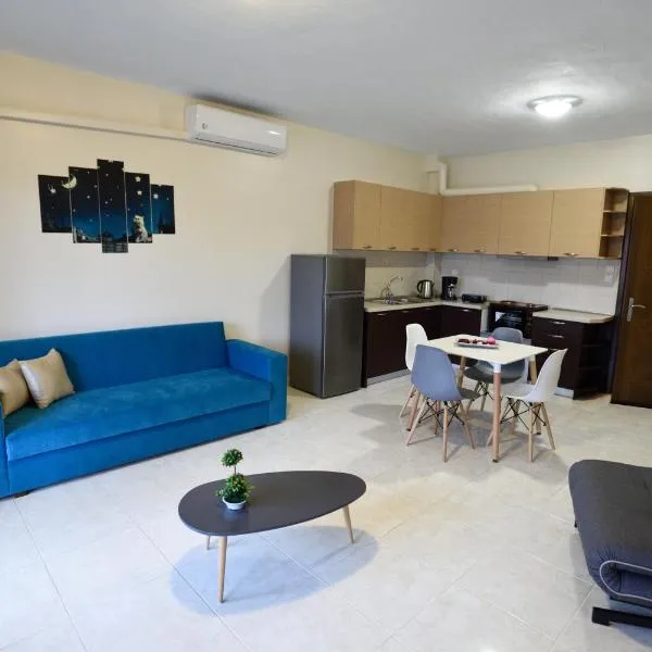 San Giorgio Luxury Apartments, hotel in Ierissós