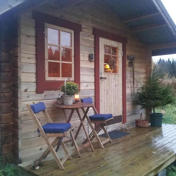 Cabin on Husky Farm, hotel a Nedre Lillviken