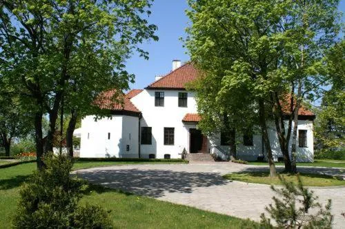 Biały Dwór, hotel in Gniew