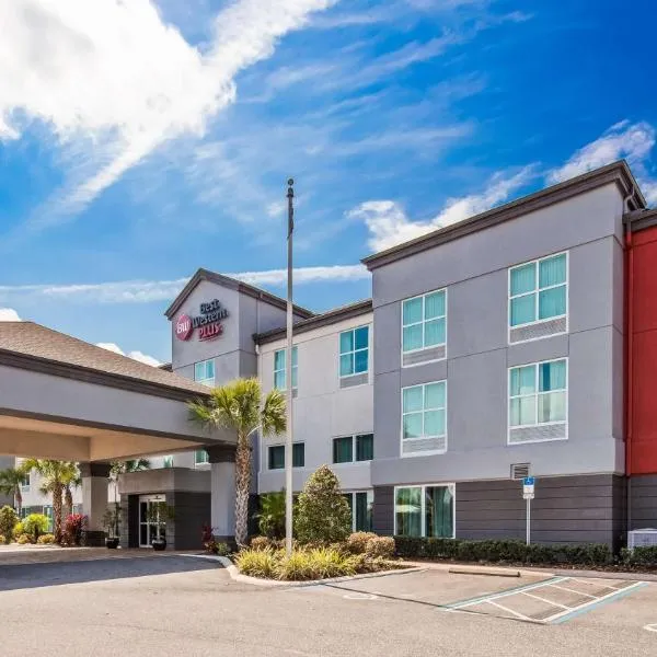 Best Western Plus Chain of Lakes Inn & Suites, hotel en Leesburg