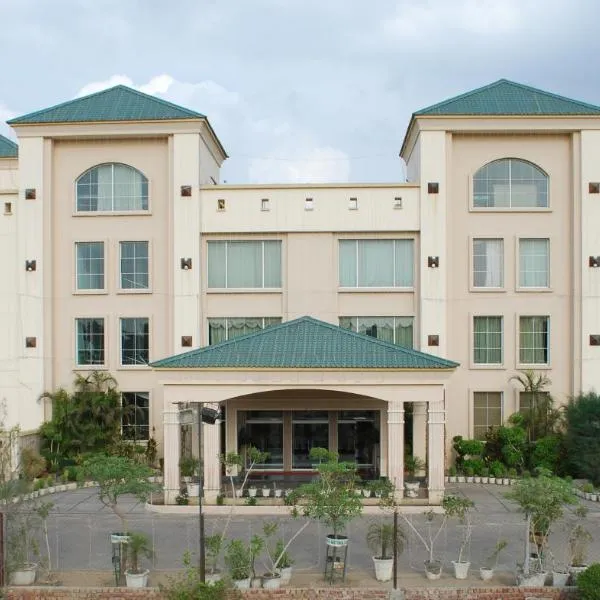 Midtown Grand, hotel v destinaci Hisār
