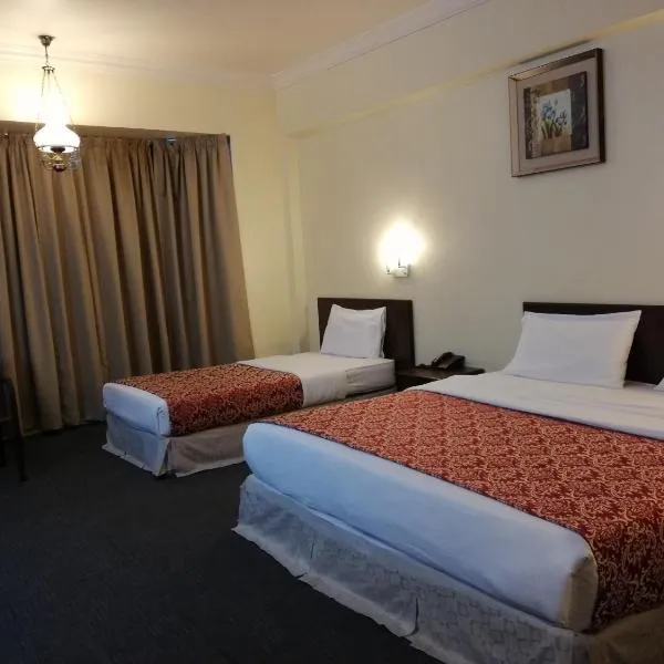 Hotel Damai, hótel í Parit Buntar