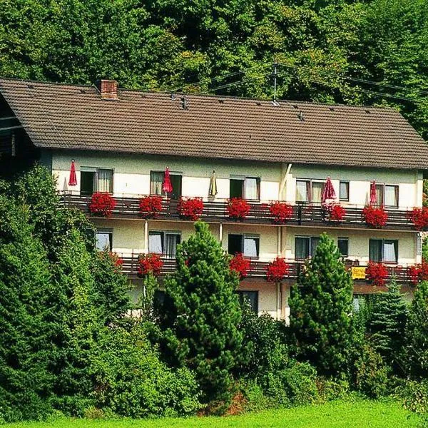 Pension Waldfrieden, hotel em Oberharmersbach