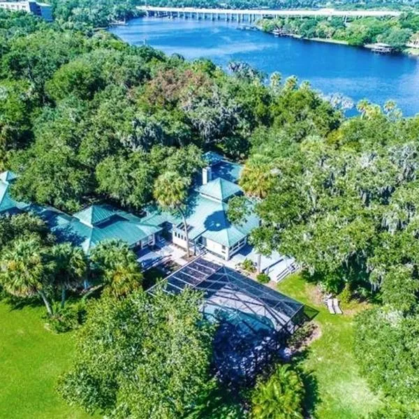 Riverbend Retreat Fla, hotel en Riverview