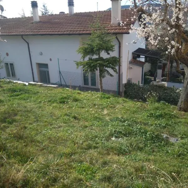 La grotta di nonno Vittorio, hotel di San Pio delle Camere