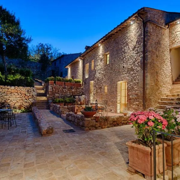 Relais La Costa Historical Residence – hotel w mieście Monteriggioni