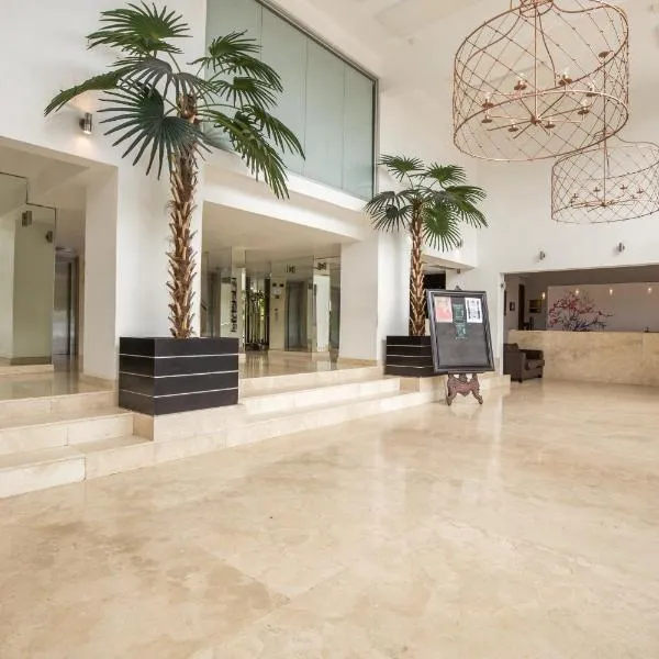 Belaire Suites Hotel, hotel v destinaci Durban