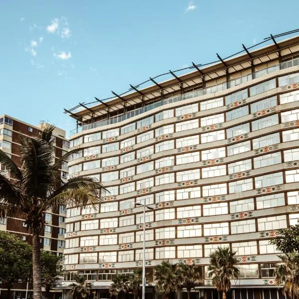 Belaire Suites Hotel, hotel di Durban