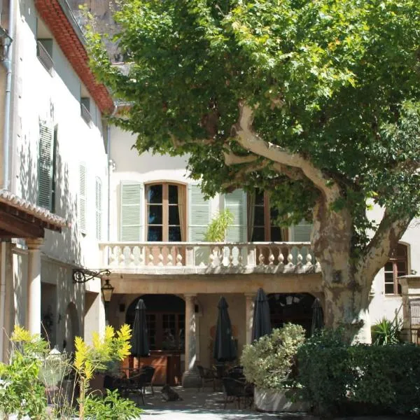 Le Manoir, hotel in Vénéjan