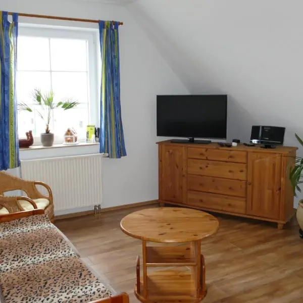 Ferienwohnung 1, Neuendorf - Hiddensee, hotel em Neuendorf