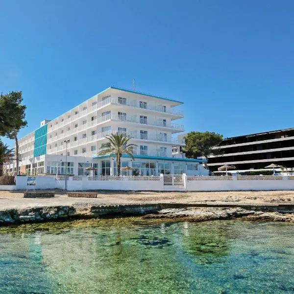 azuLine Hoteles Mar Amantis & II, hotel v destinaci Enseada de San Antonio
