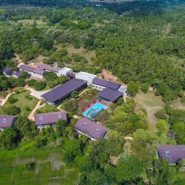 Tropical Life Resort and Spa, hotel v Dambulle