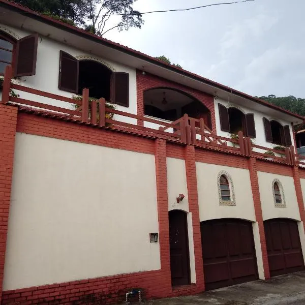 hostel MdeMarilia، فندق في Vieira
