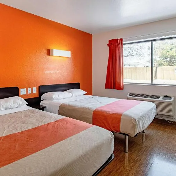 Motel 6-Palatine, IL - Chicago Northwest, hotel in Palatine