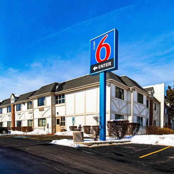 Motel 6-Palatine, IL - Chicago Northwest، فندق في بحيرة زوريك