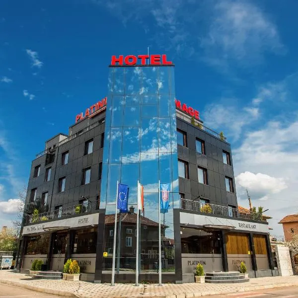 Platinum Image Hotel, hotel en Vakarel