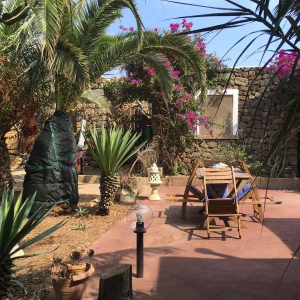 Bouganville- Le casette di Marilena, hotel a Pantelleria