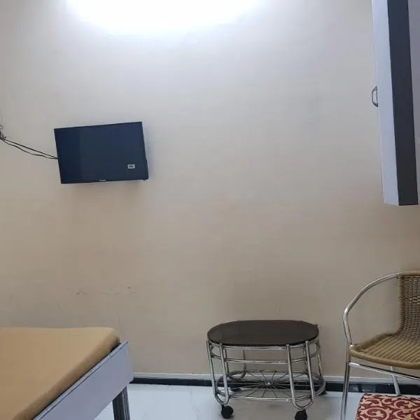 New Metro Guest House, hotel v Bombaji