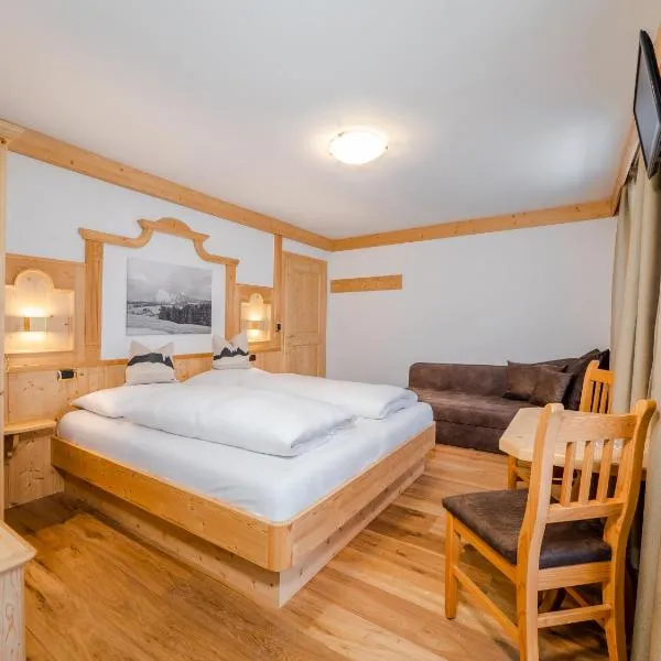 B&B MARINA contacless check in, ξενοδοχείο στη Σάντα Κριστίνα Βαλ Γκαρντένα