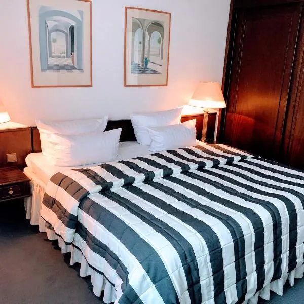 Hotel Kölner Hof, khách sạn ở Dormagen