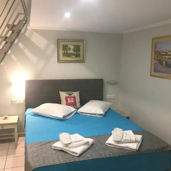 Odyssey Apartment, hotel di Palaiochóra