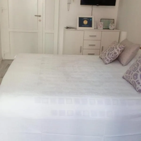 Studio in Pula center, ξενοδοχείο στην Πούλα