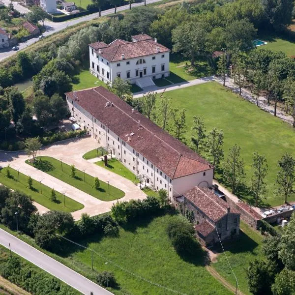 La Barchessa di Villa Pisani, hotel in Veronella