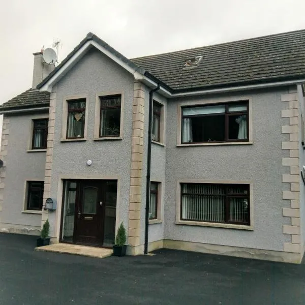 The Tree-house B&B, hotel in Ballymena