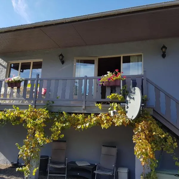 Bungalow Belle Vue - Camping International - Bomal - Durbuy, hótel í Durbuy