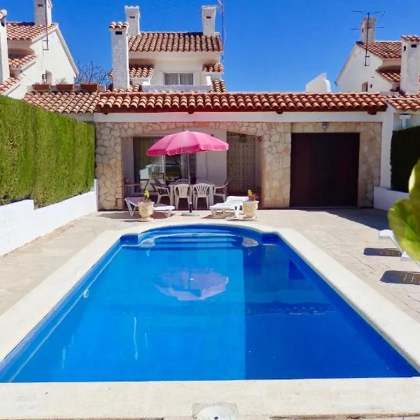 MEDDAYS VILLA HORUS CON PISCINA PRIVADA, Hotel in Miami Platja