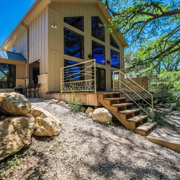 River Bluff Cabins, hotel a Rio Frio