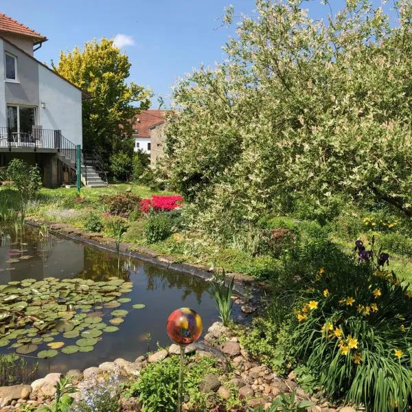 Ferienwohnung Maurer, hotel v destinaci Hasborn-Dautweiler