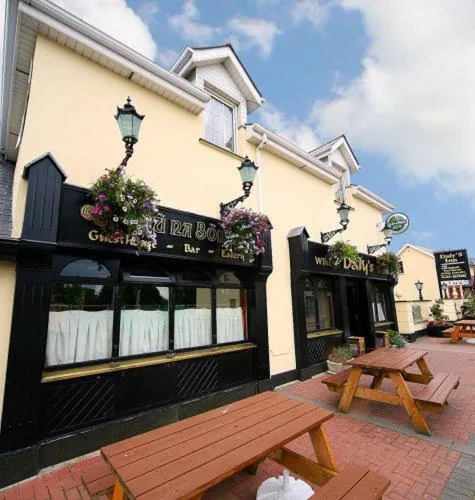 Dalys Inn, hotel a Donore