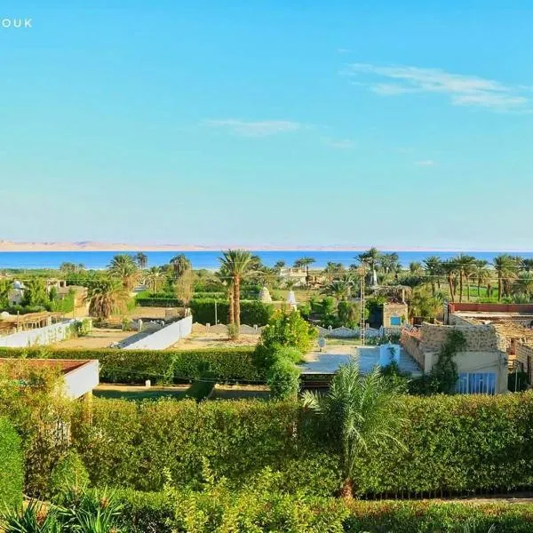 villa tunis village, hotel v destinaci ‘Izbat an Nāmūs