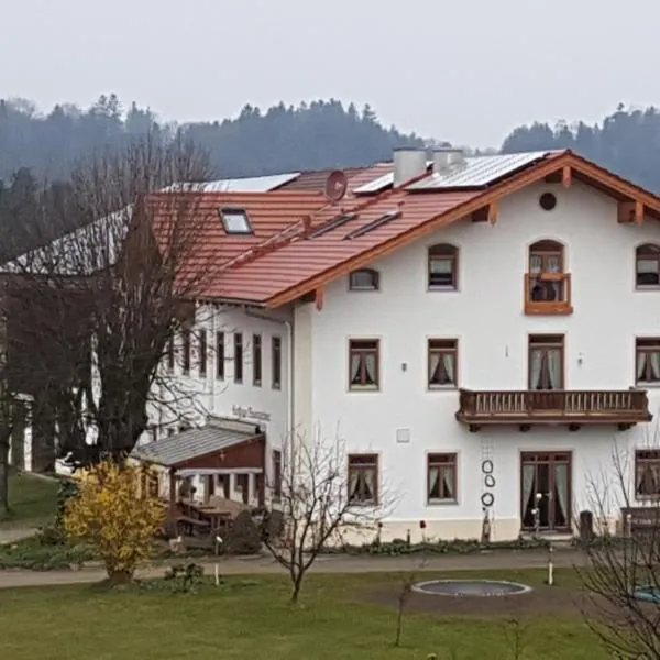 Pension Baumgartner, hotel din Rott am Inn