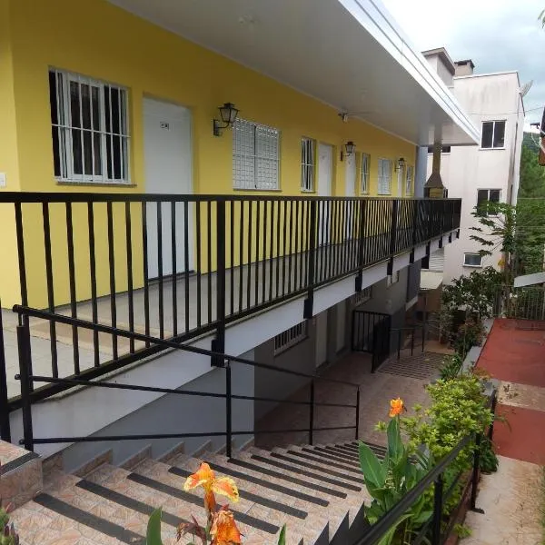 Casa Amarela, hotel in Marcelino Ramos