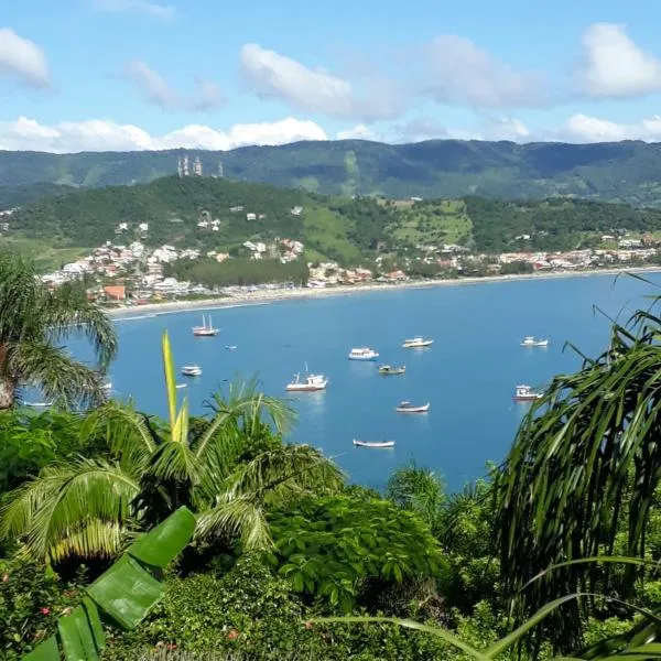 Luxury Suites Vila Indonésia, hotel in Garopaba