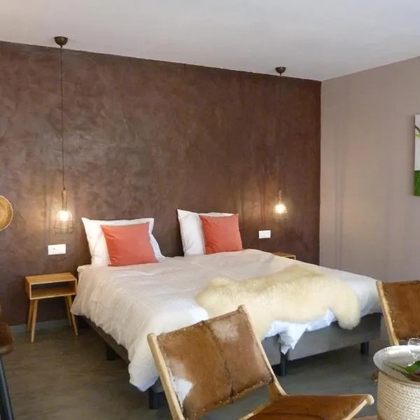 Trendy and Luxe B&B and Garden Suite, hotel in Ferreira do Alentejo
