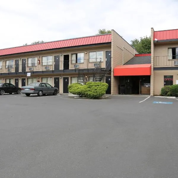 Americas Best Value Inn Kelso, hotel in Castle Rock