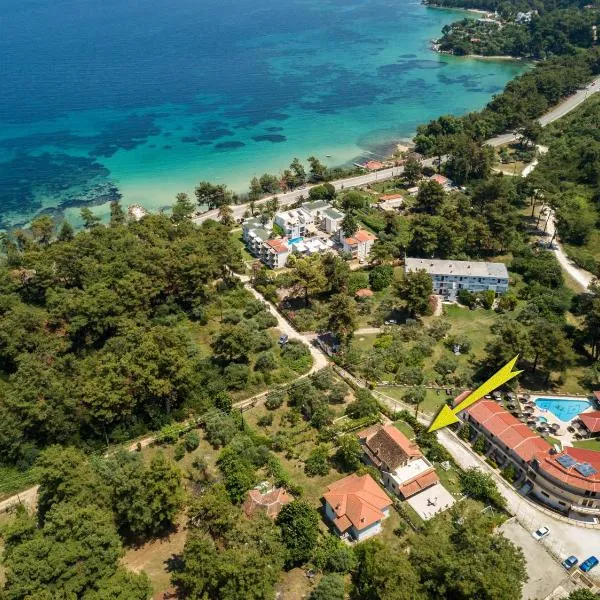 GREEN and BLUE VILLA, hotel a Glykadi