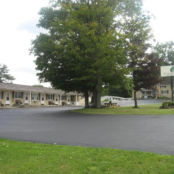 All Seasons Inn, hotel v destinaci Oswego