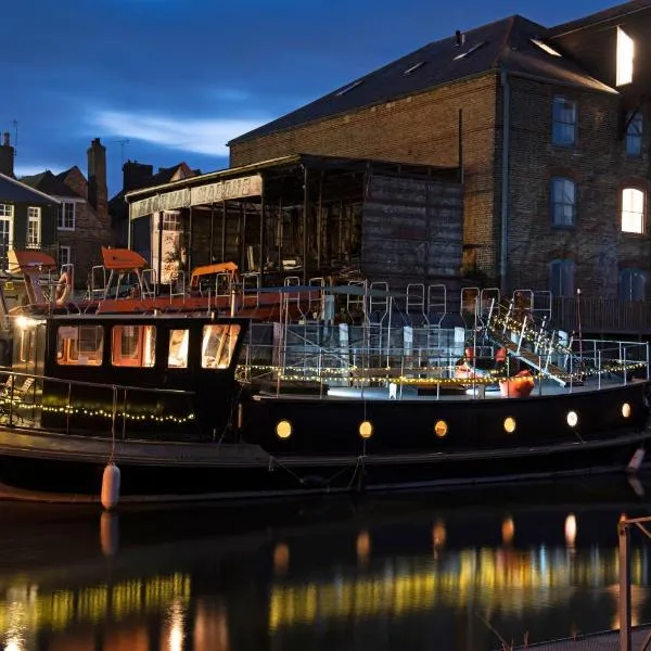 Dutch Barge, Fisherman's Wharf, Sandwich, hotel v destinaci Sandwich