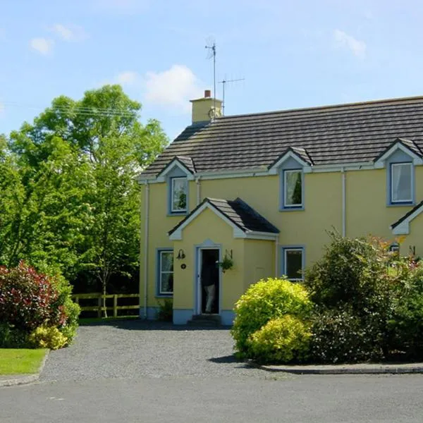 The Waterside Cottages, hotel in Nenagh