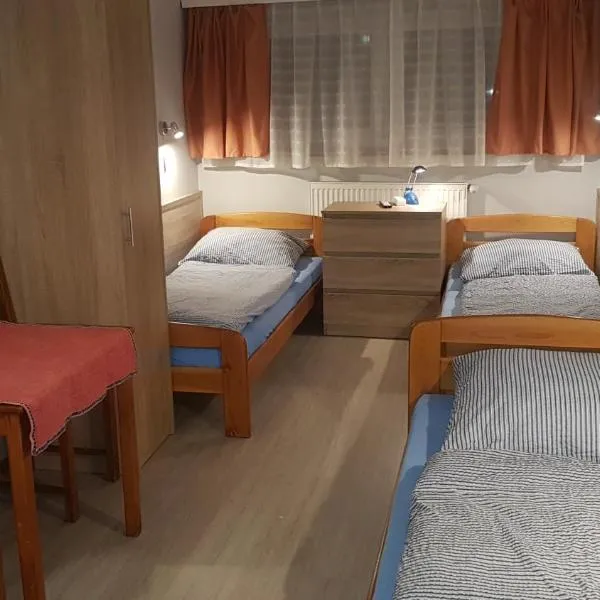 Noclegi Silesia: Lędziny şehrinde bir otel