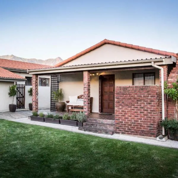 Out of Bounds Self-Catering Lodge、ジョージのホテル