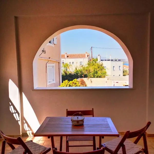 Spetses Center Comfy Apartment, hotel en Spetses