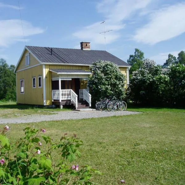 Nice house in a quite place, hotel en Båtskärsnäs