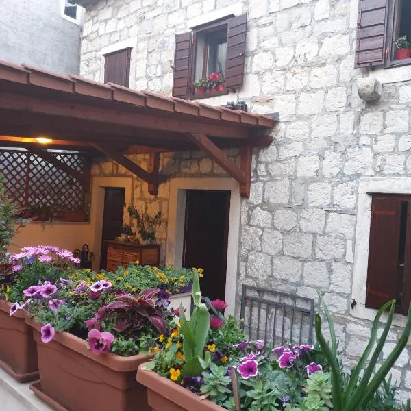 Apartments and Rooms Villa Lina โรงแรมในสปลิท