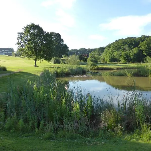 London Beach Country Hotel & Golf Club, hotel v destinaci Tenterden